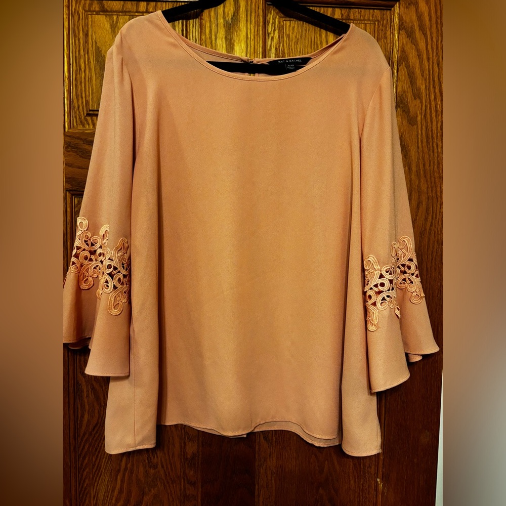 Zac & Rachel Blouse, peachy pink, size XL, beautiful Lacey bell sleeves